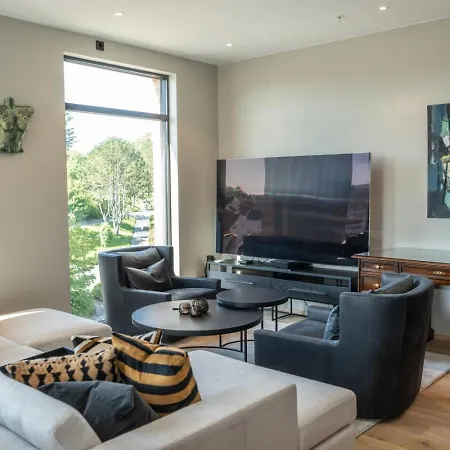 Center Exclusive In Bykronen Apartment *